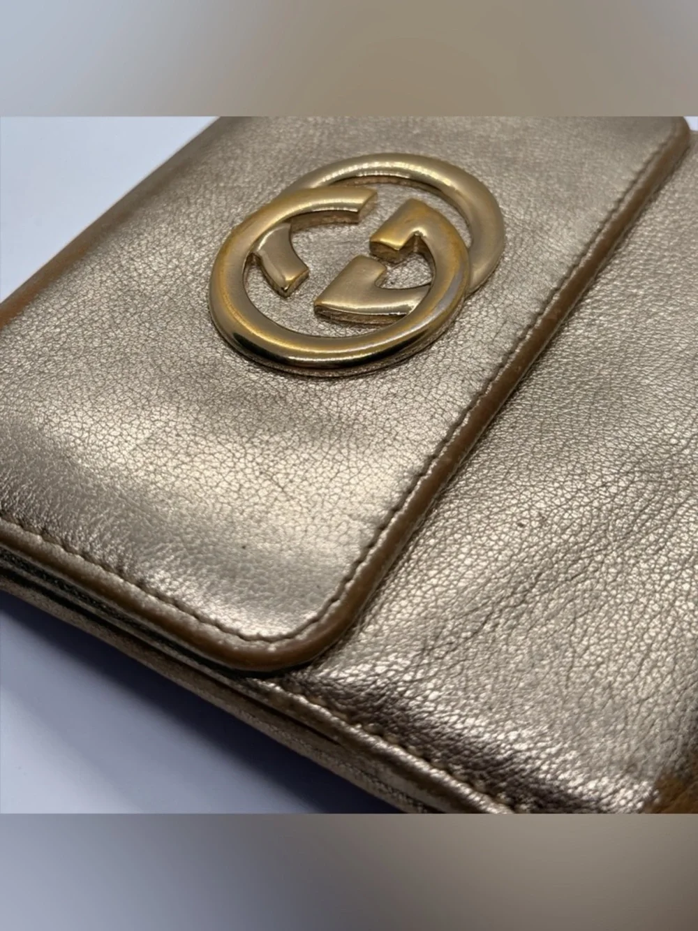 Authentic Gucci Metallic Britt Wallet - Picture 3 of 15